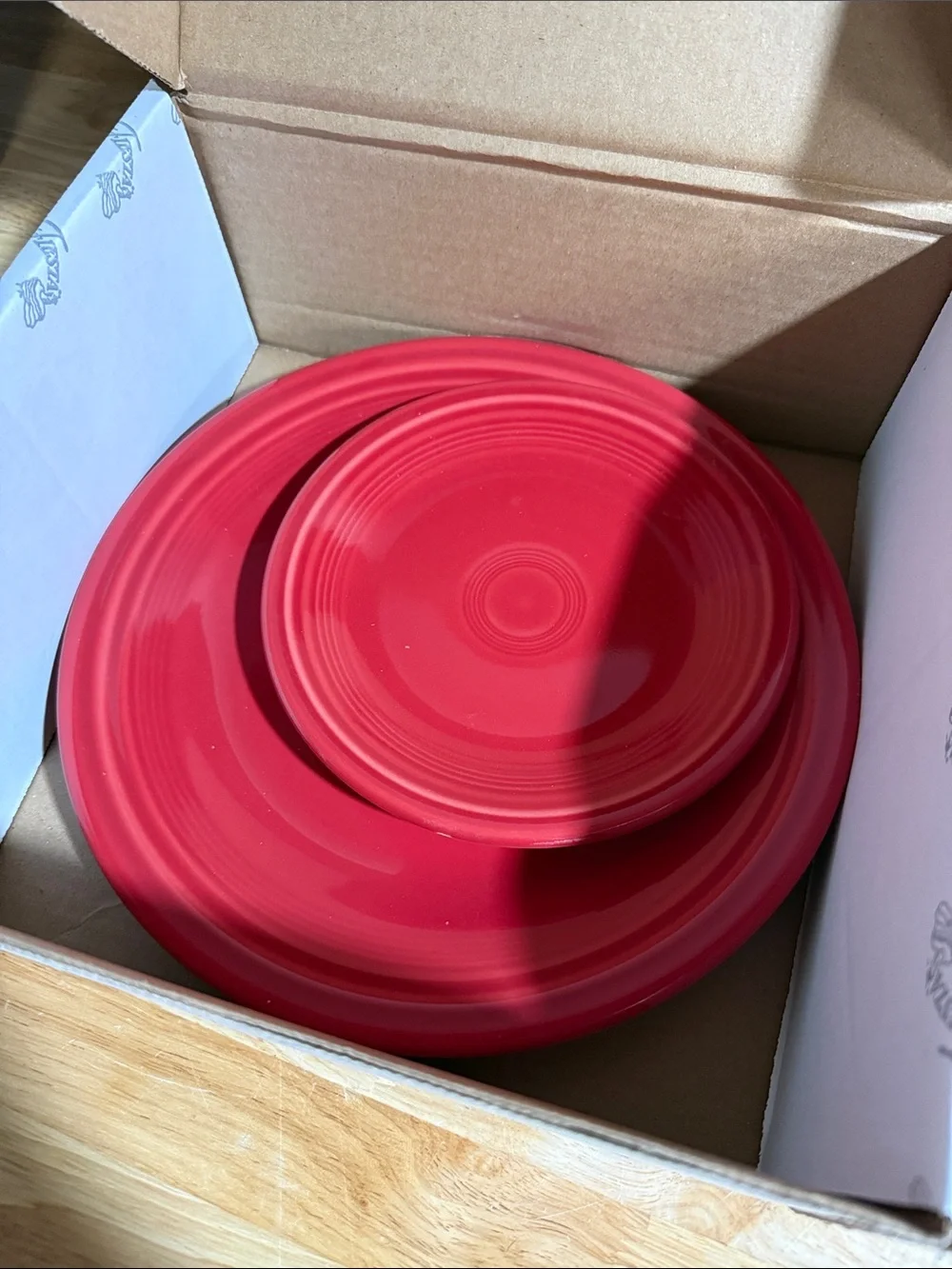New Fiesta Fiestaware Scarlet 4 Piece Place Setting Plate Bowl Mug USA Made